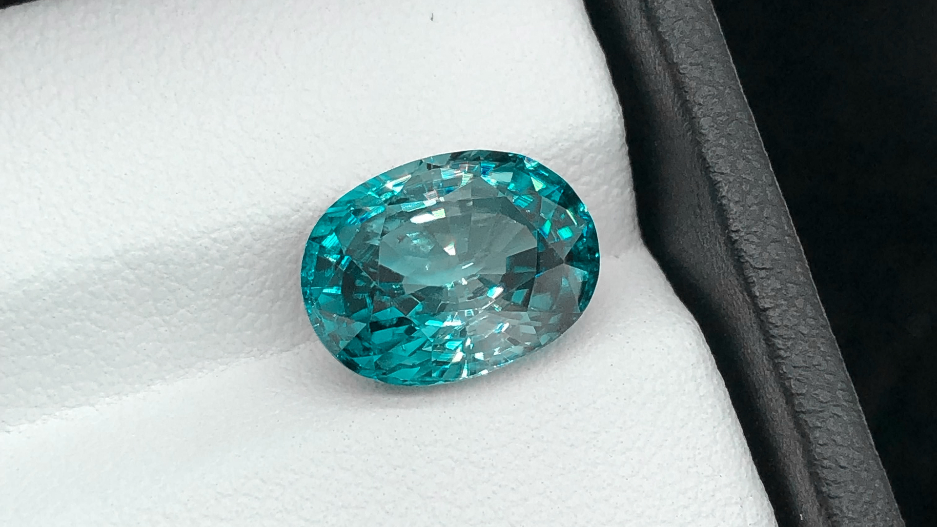 How Tokenization Revolutionizes Access to Paraíba Tourmaline